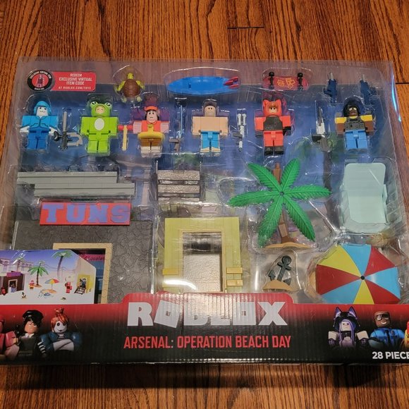 ROBLOX 28 PCS Action Figure ARSENAL OPERATION BEACH DAY Deluxe Playset - Picture 1 of 7